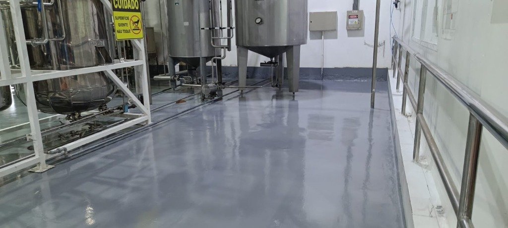 Revestimento Uretano em Indústria Química e Alimentícia